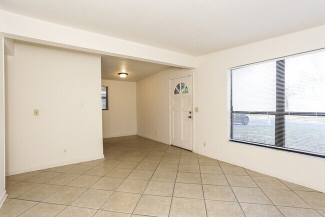Foto del edificio - 1004 Maynard St