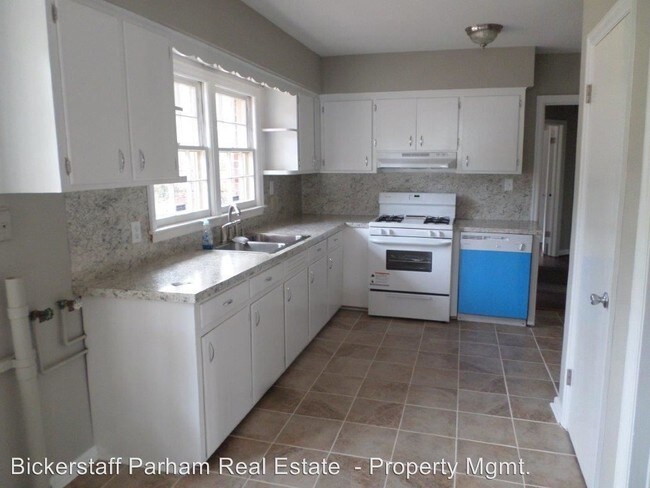 Building Photo - 1440 Alta Vista Dr