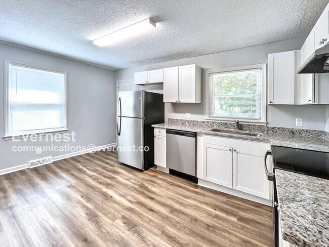 Foto del edificio - 2815 Crescent Ln