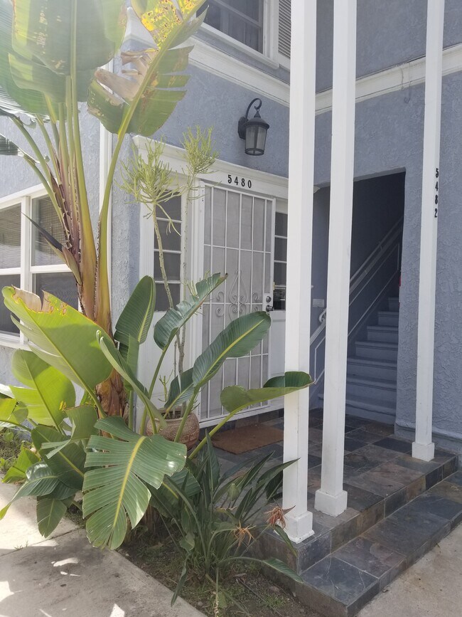 Foto del edificio - 5480 Edgewood Pl