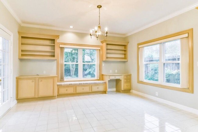 Foto del edificio - 5209 Grand Lake St