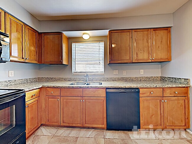 Building Photo - 1631 Spring Lake Dr