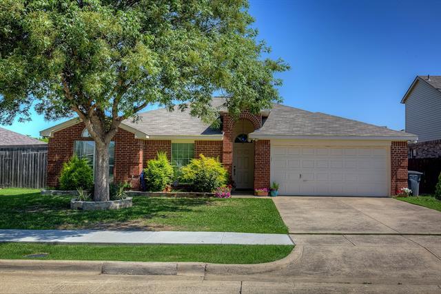 Primary Photo - 1517 Lakeshore Dr