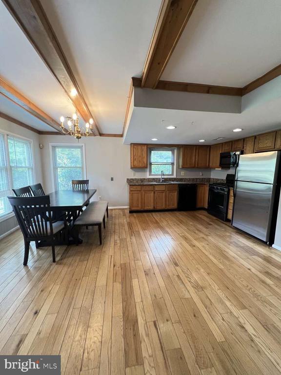 Building Photo - 82 Bunker Hill Ct