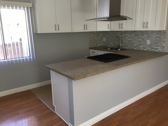 Kitchen - 546 Salem St