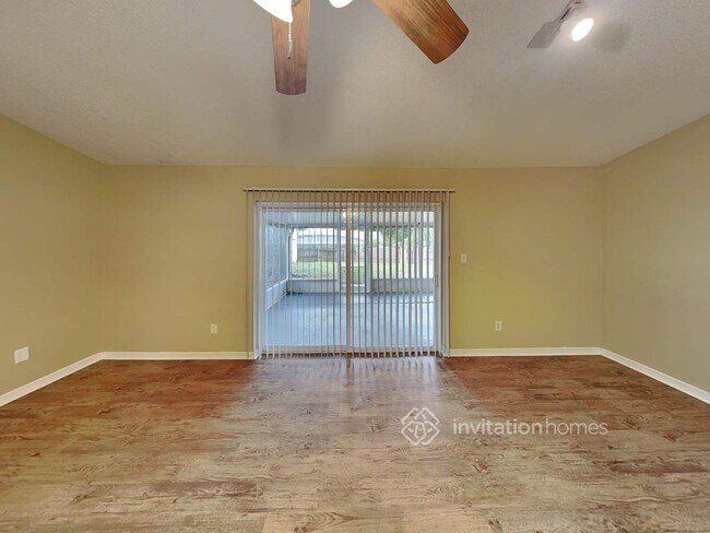Building Photo - 15906 Hidden Lake Cir