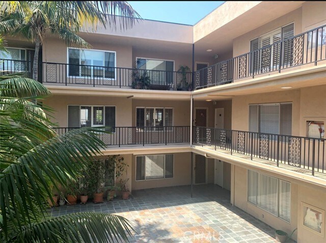 Foto del edificio - 2662 2nd St