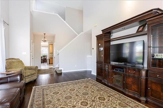 Foto del edificio - 956 Avondale Ln