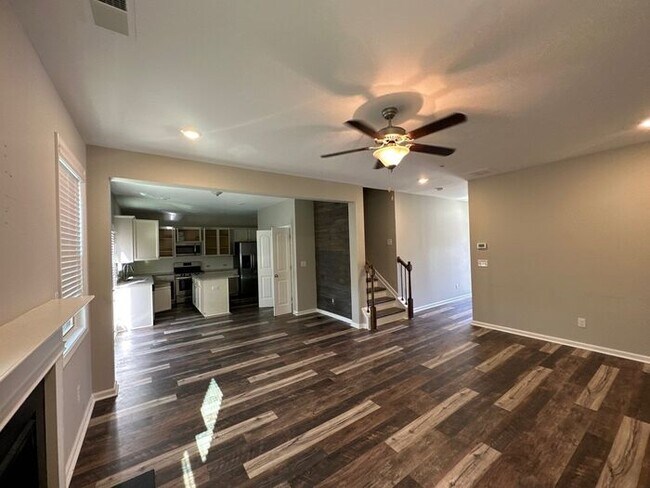 Building Photo - NOW AVAILABLE! - 319 Lanier Ct, Hiram, GA,...
