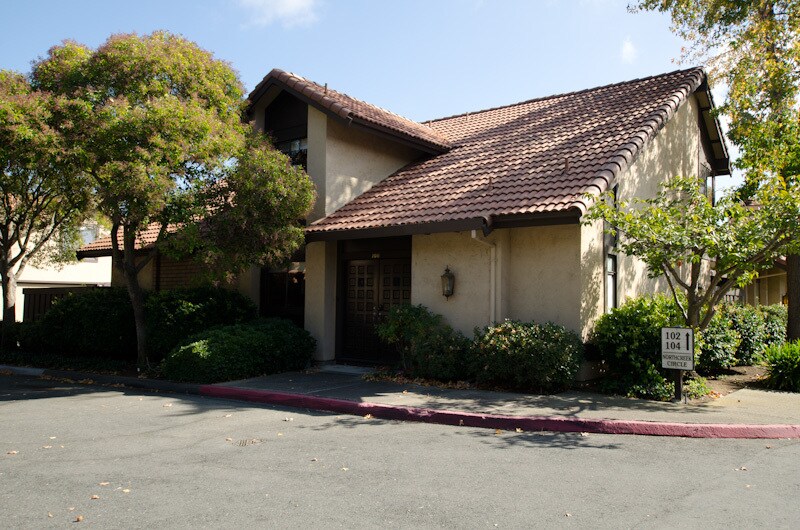 Primary Photo - 100 Northcreek Cir