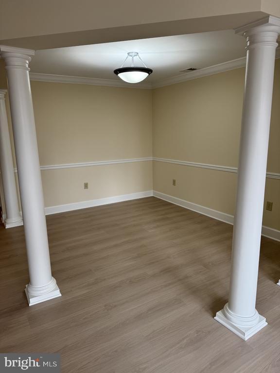 Foto del edificio - 502 W Broad St