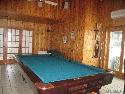 Building Photo - 206 Dune Rd