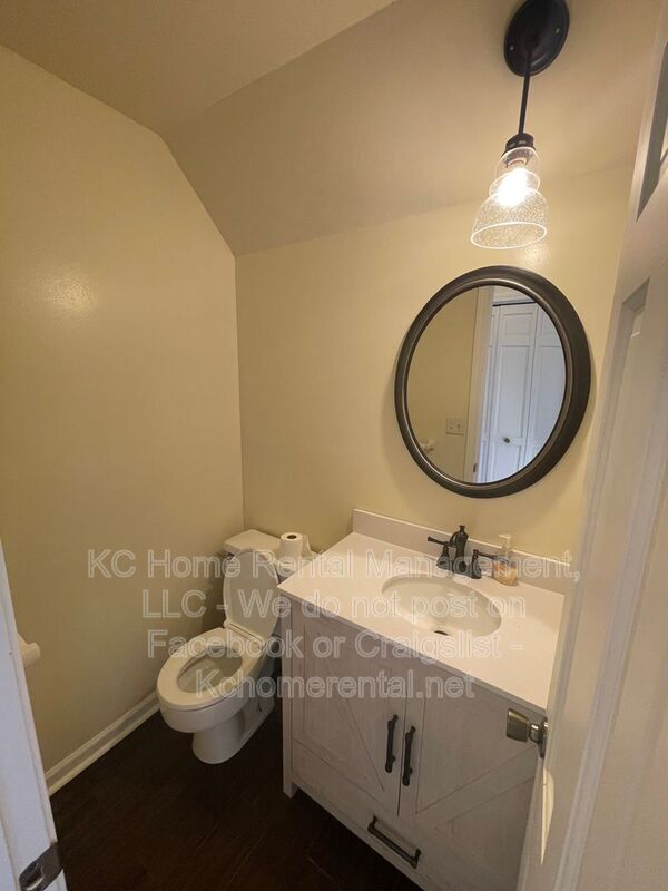 Foto del edificio - 209 Woodbridge Ln