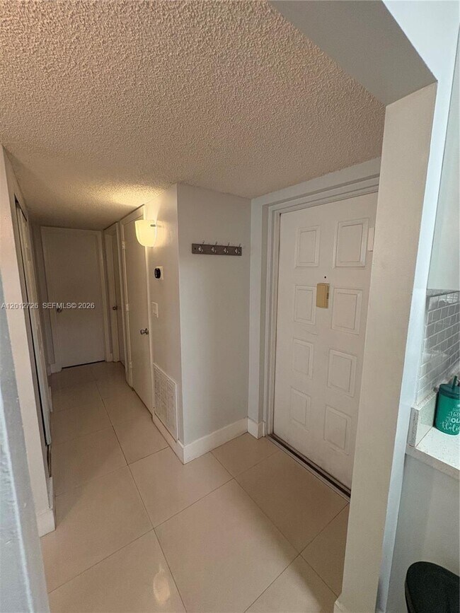 Foto del edificio - 9531 Seagrape Dr