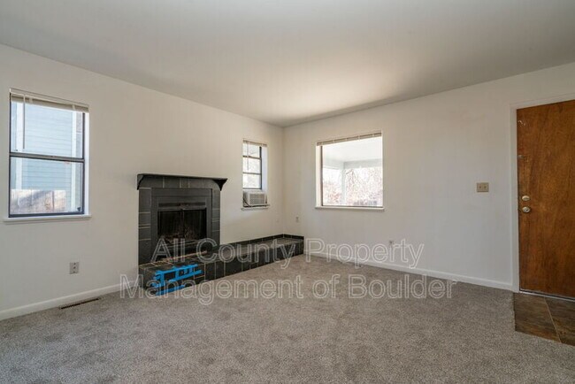 Building Photo - 6489 Barnacle Ct