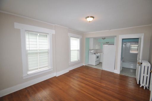 Building Photo - 1411 W 8th Ave