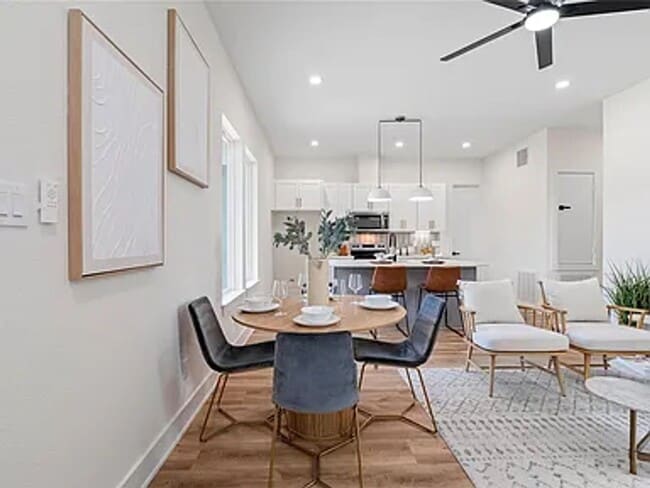 Building Photo - 6532 Weston St