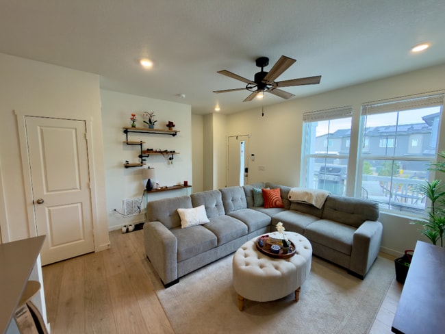 Building Photo - 14583 W 91st Dr