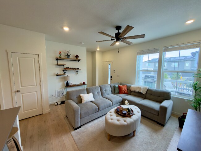 Foto del edificio - 14583 W 91st Dr