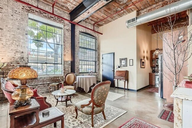 Building Photo - 170 Boulevard, 101F