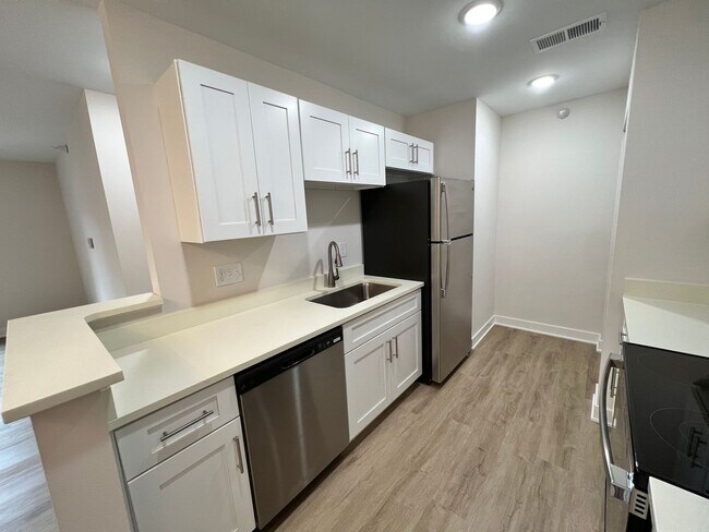 Foto del edificio - The Oaks of Kenwood