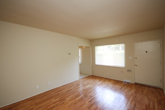 Foto del edificio - 490 S Marengo Ave