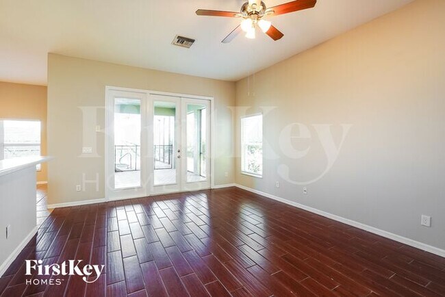 Building Photo - 8233 Silver Birch Way