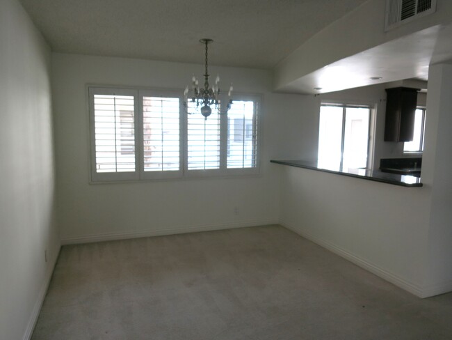 Dining Area - 4445 Cartwright Ave