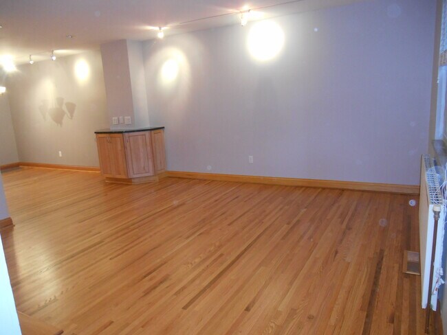 Foto del edificio - 1781 Kings Ct