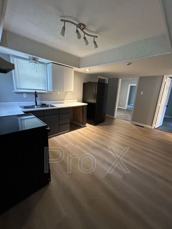 Foto del edificio - 406 S Joplin St