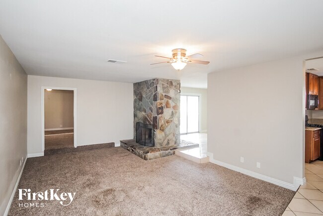 Foto del edificio - 4345 Adelphi Ave