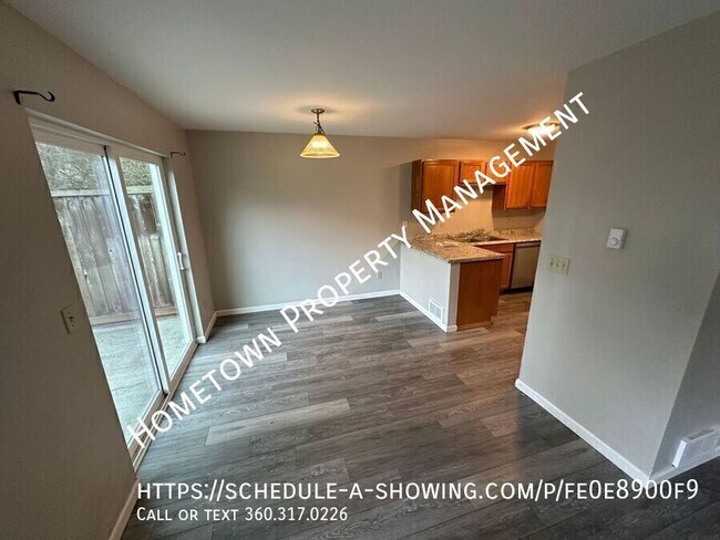 Foto del edificio - 16317 Birkland St SE