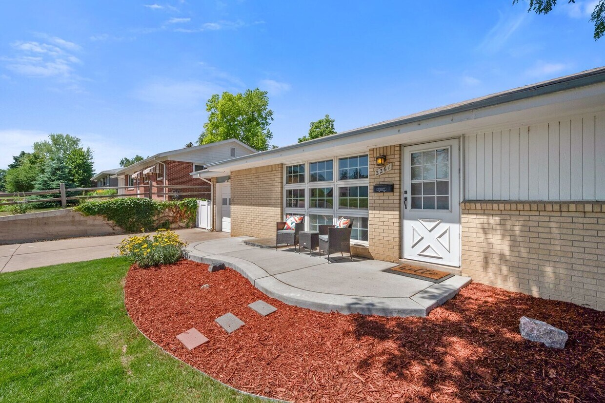 Primary Photo - Ranch Style / 5 bedroom / Harvey Park