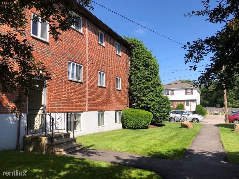 Primary Photo - 2 br, 1 bath Apartment - 36 Bryon road