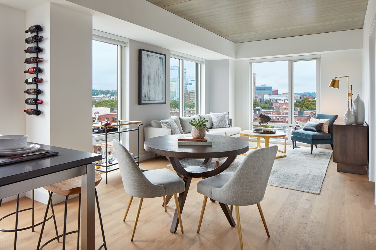Foto principal - 1352 Boylston St