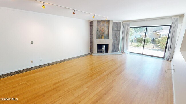 Foto del edificio - 1218 Westlake Blvd