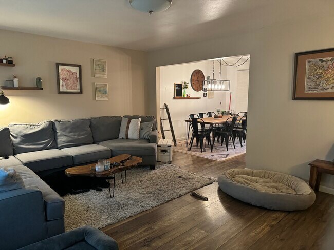Foto del edificio - 4821 Eldorado Ln