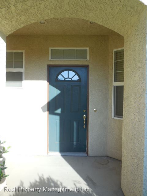 Building Photo - 1020 Hillsdale Ct