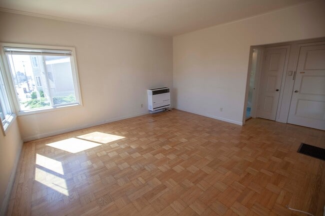 Photo - 700 Apartment