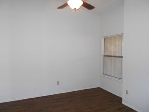 Building Photo - 134 N Troy Ave