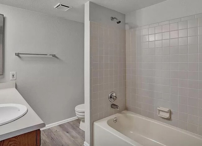 Building Photo - 3305 Capstan Way