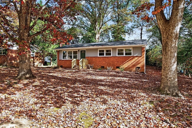 Building Photo - 517 Cooper Rd