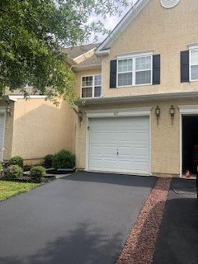 Building Photo - 167 Springfield Cir