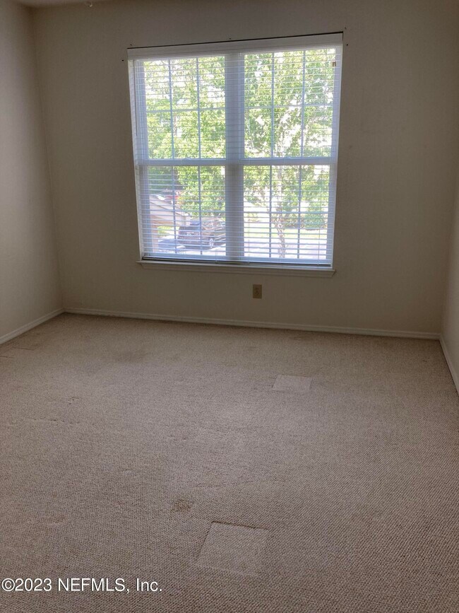 Foto del edificio - 13810 Sutton Park Dr N
