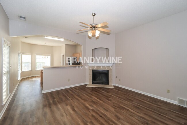 Building Photo - Cheers to a New Beginning! 3BED 2BATH – Sc...