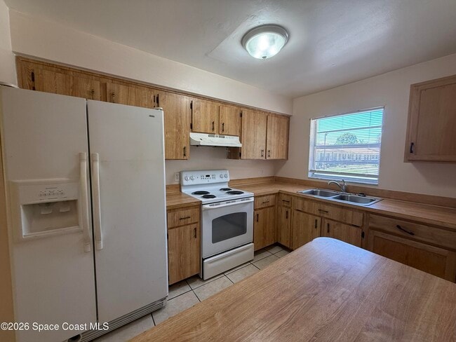 Foto del edificio - 1514 Clearlake Rd