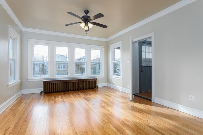 Foto del edificio - 5132 W Parker Ave