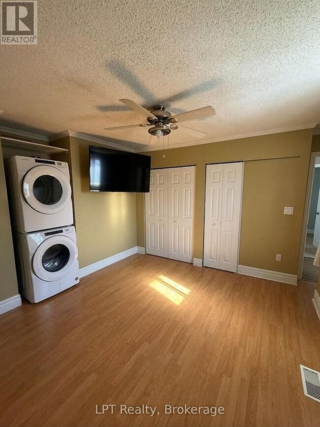 Building Photo - 653 Idylwood Ct