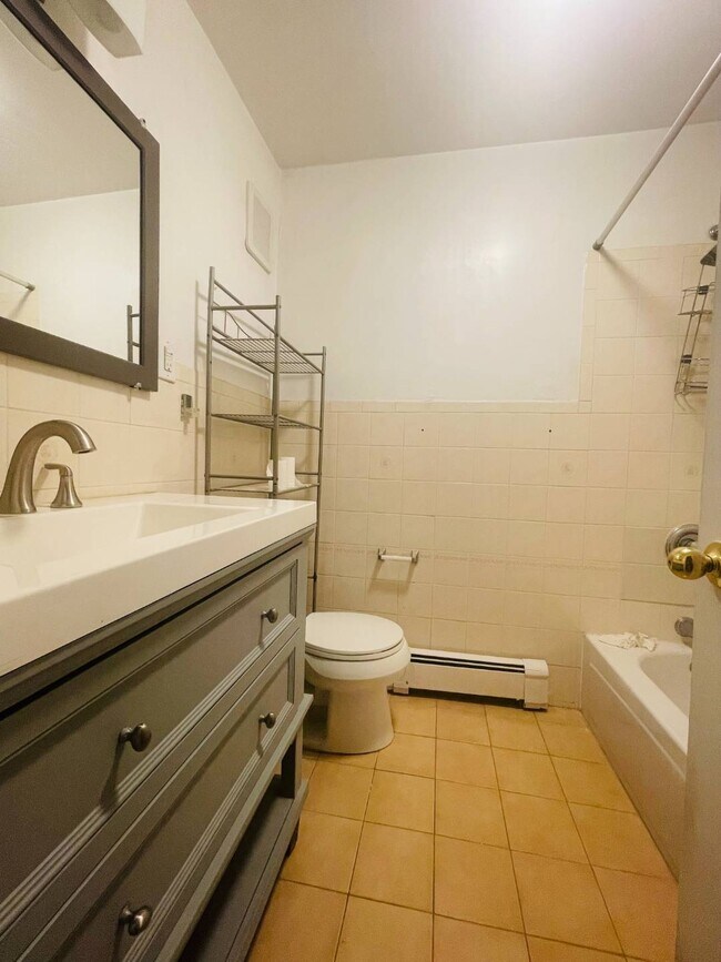 Foto del edificio - 95-46 111th St