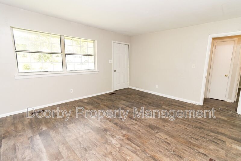 Foto principal - 859 Wheeler Ave